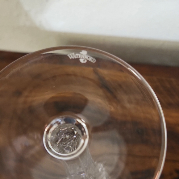 Set of 2 gorgeous Waterford Crystal toasting flutes! Excellent condition! - Picture 4 of 9